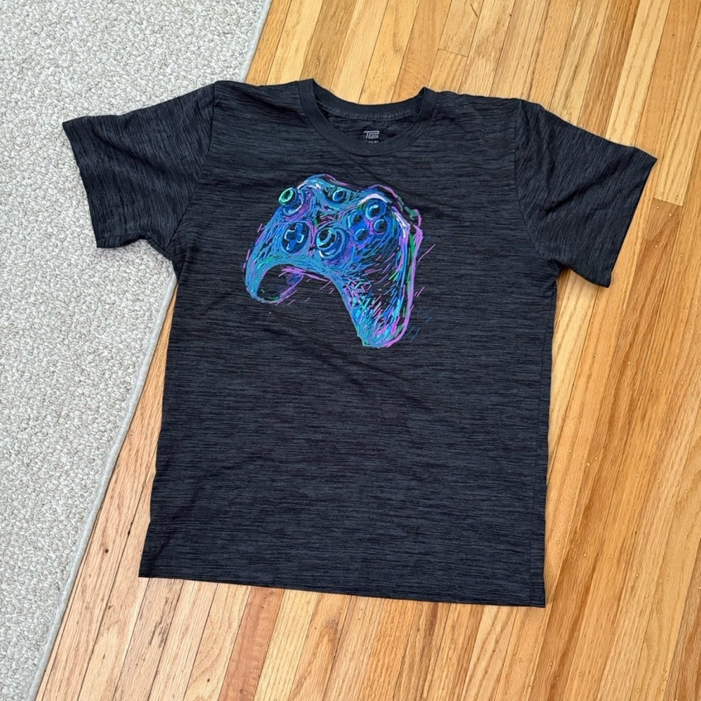 Tek Gear Black and Blue Short Sleeve Tee with Gaming Graphic